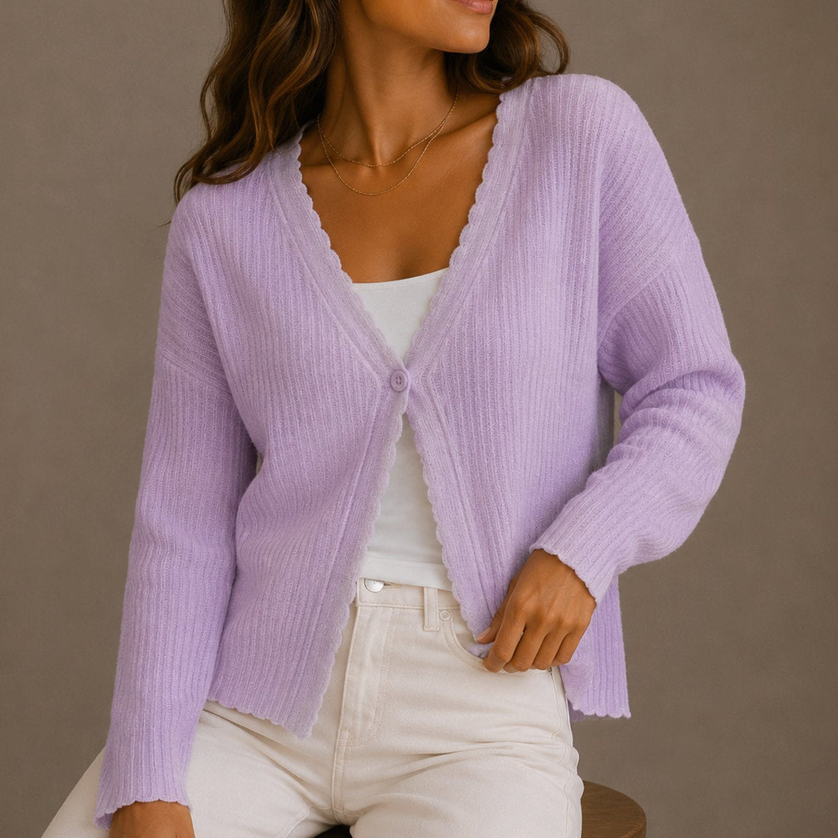 Chaqueta de punto combinada con vestido para look de tarde