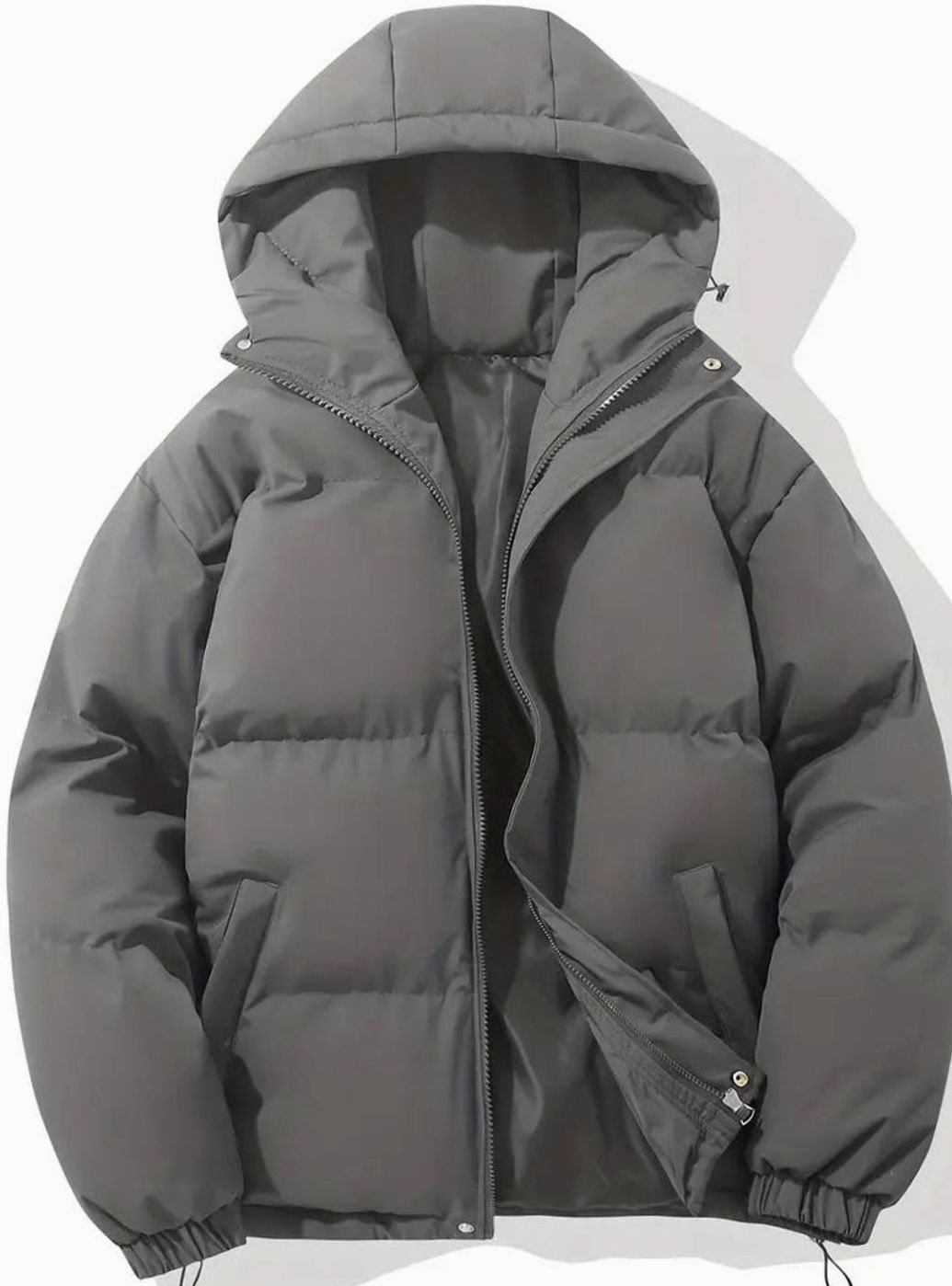 Chaqueta acolchada con capucha en varios colores disponibles