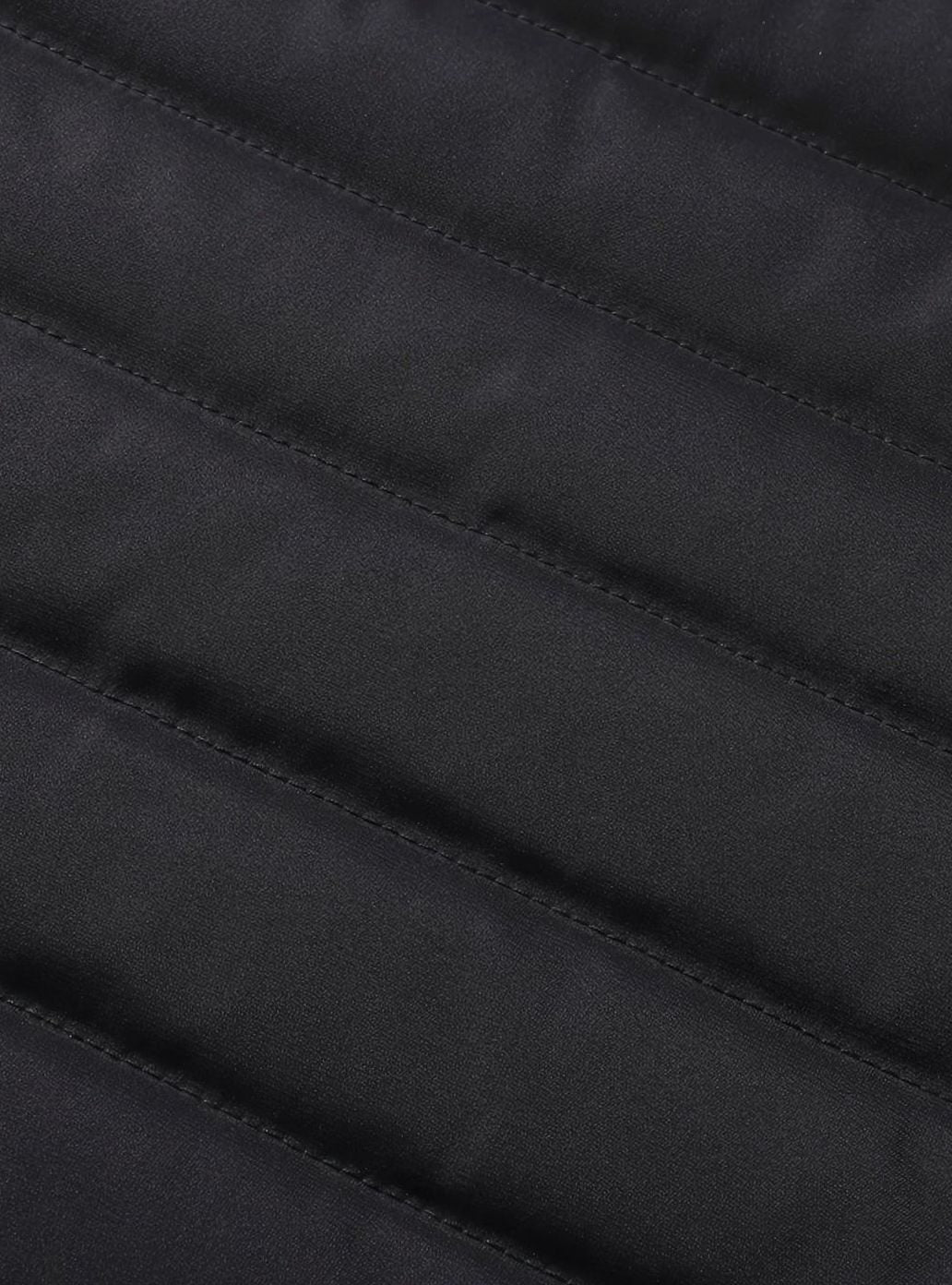 Chaqueta BRUMESKA combinada con jersey grueso debajo