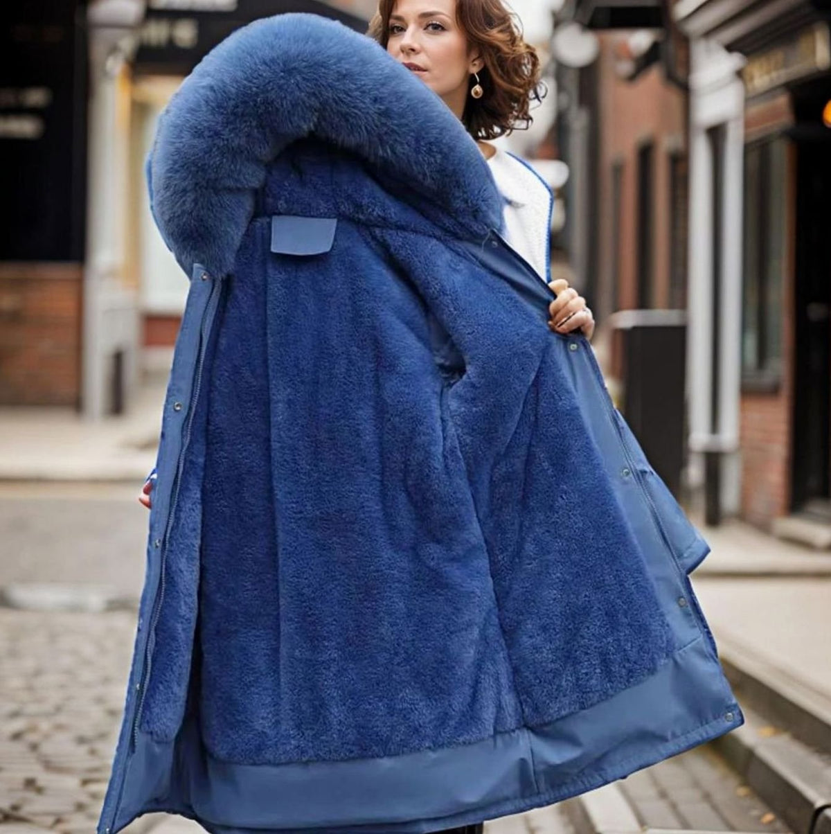 Parka SOVELKA en varios colores disponibles para mujer
